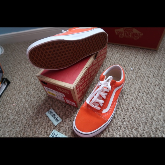 Vans - Picture 4 of 7